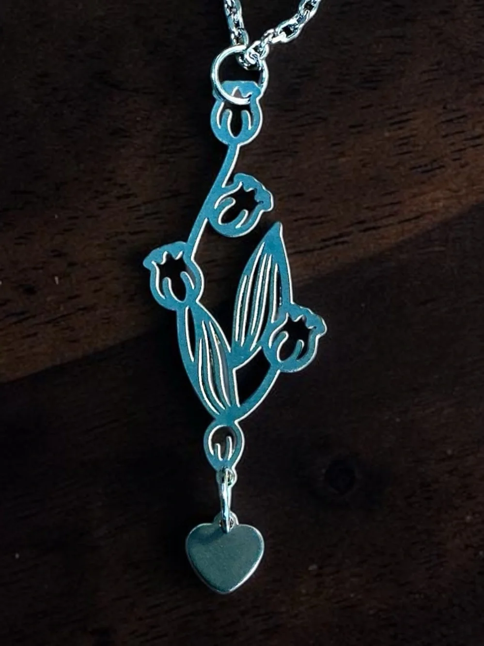 🆕 May Birth Flower LILY OF THE VALLEY Laser Etched Pendant Necklace